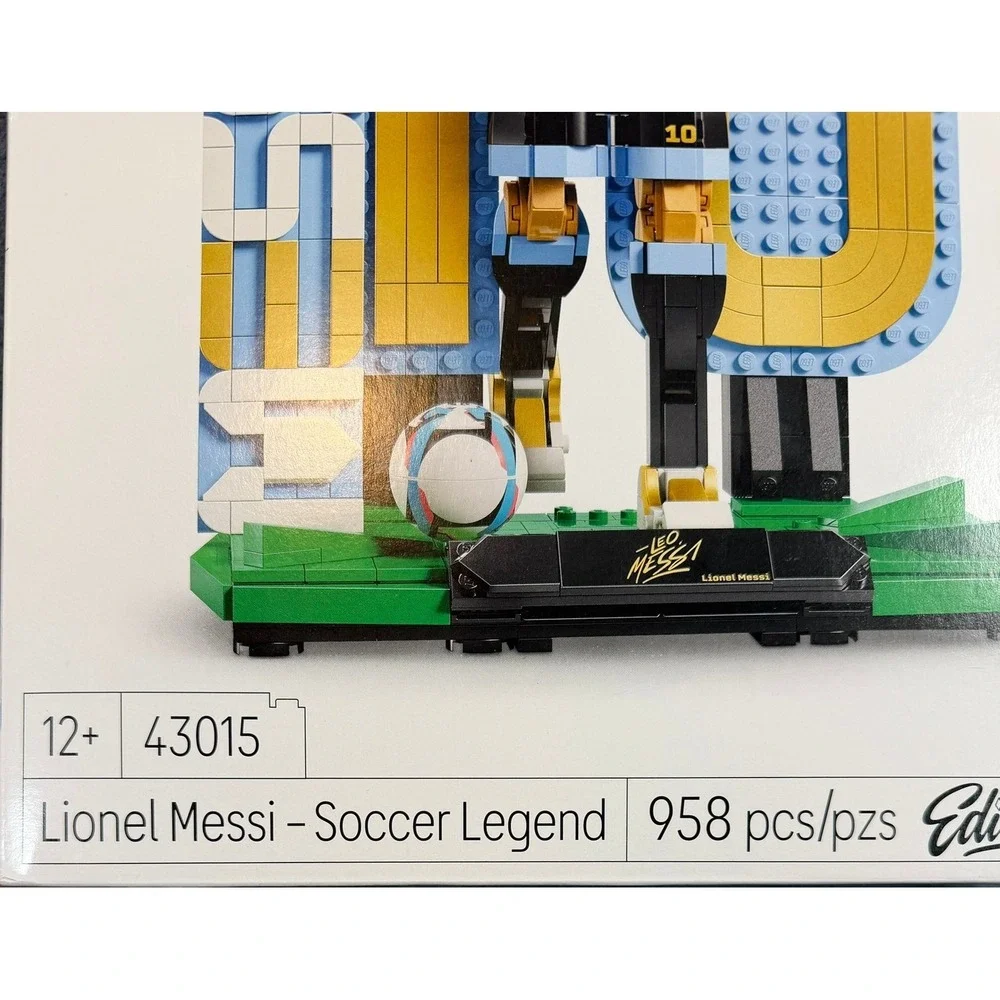 LEGO Lionel Messi Soccer Legend 43015 Building Set 958 Pcs 2-in-1 Football Icon